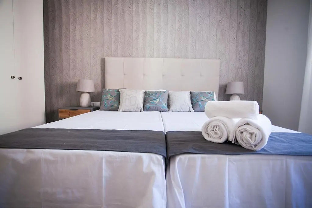 Salitre Premium 4 Bedrooms Apartment Málaga 0*,  Espanha